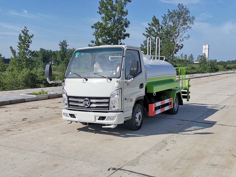 凱馬2方藍(lán)牌灑水車